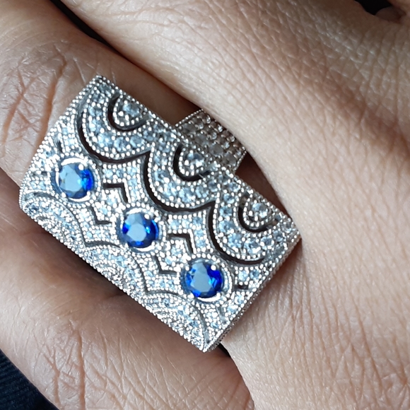 925, 2.48ctw Genuine Blue Sapphire & White Topaz Ring. FIRM. - Picture 12 of 17